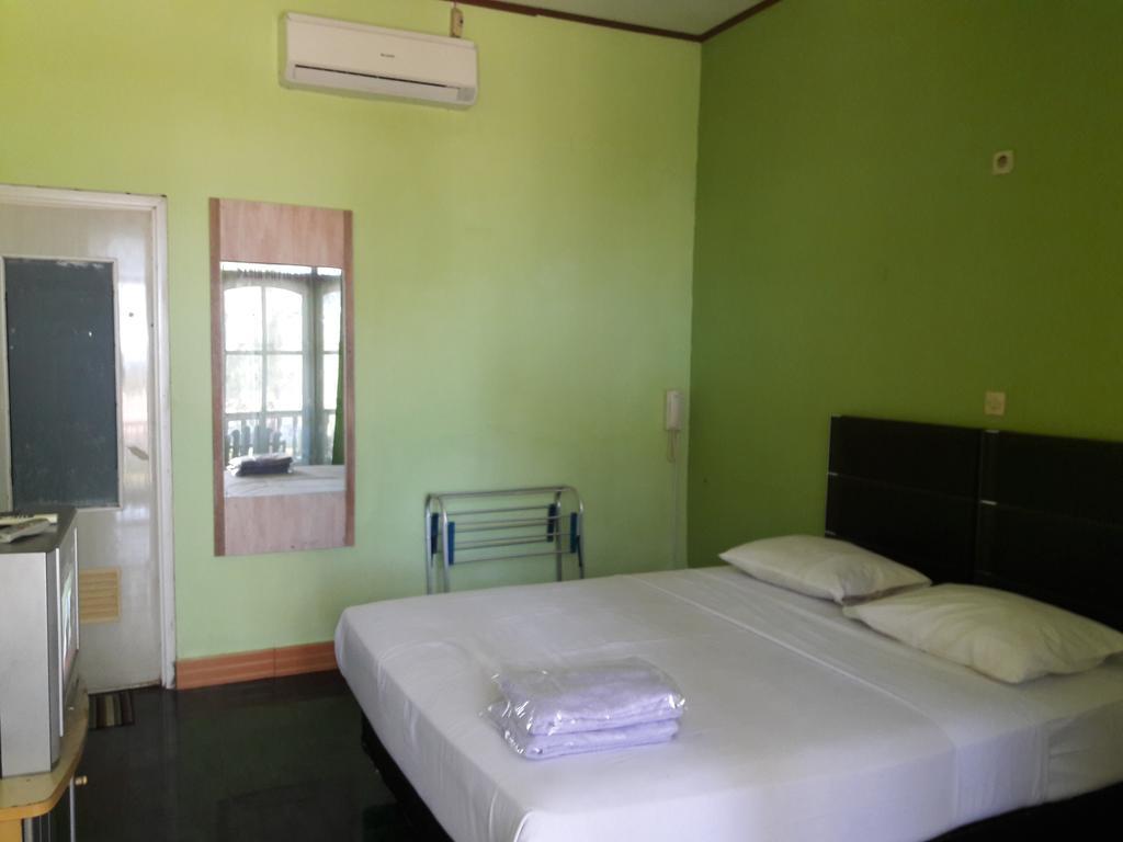 Pasir Putih Resort Bengkulu Exterior foto